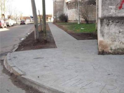 Finaliz� la ejecuci�n de las veredas en el Cementerio Central  