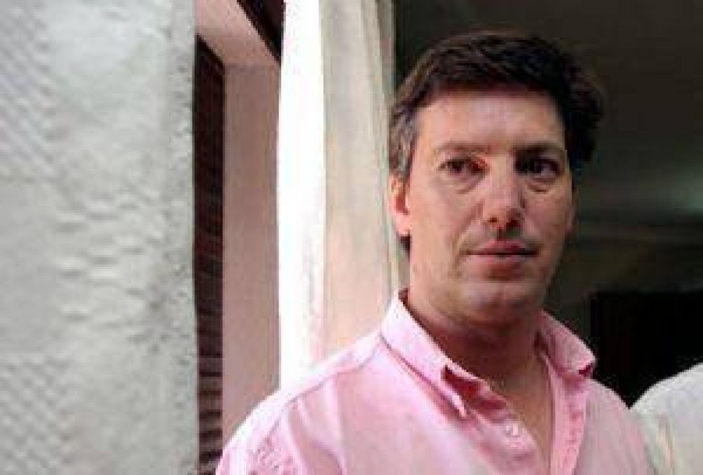 Radicales salen en apoyo del cuestionado Molero