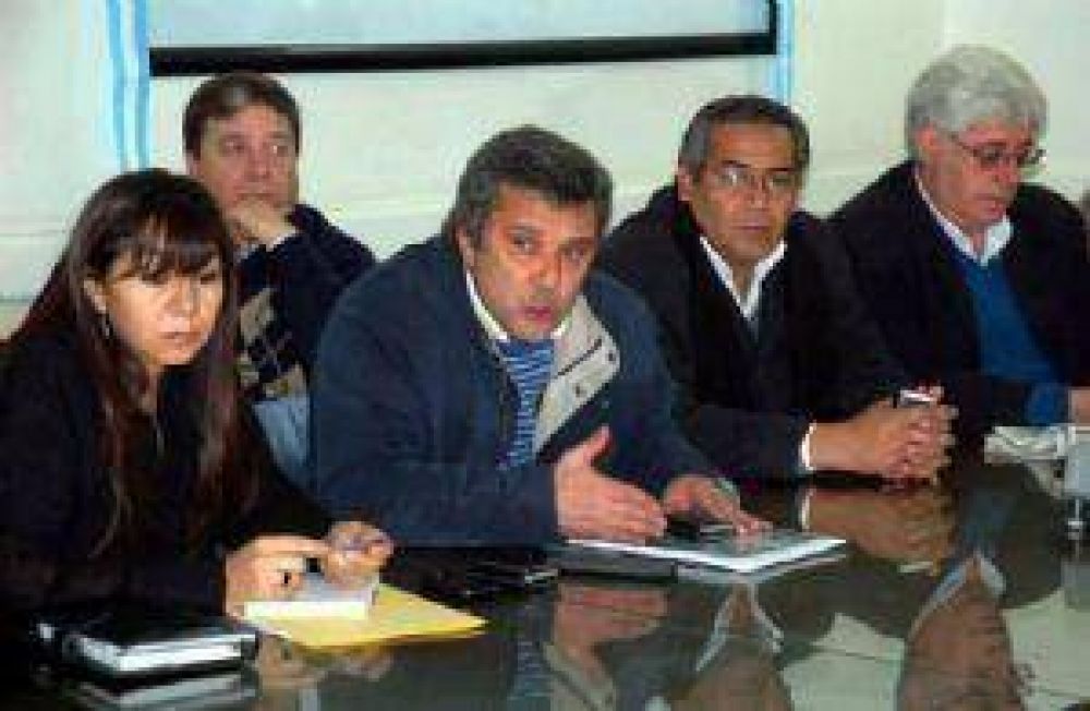 El oficialismo todav�a no asegura el salvataje de $10 millones para OSM
