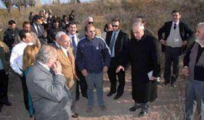 Inspeccionaron el campo donde habr�an arrojado a desaparecidos