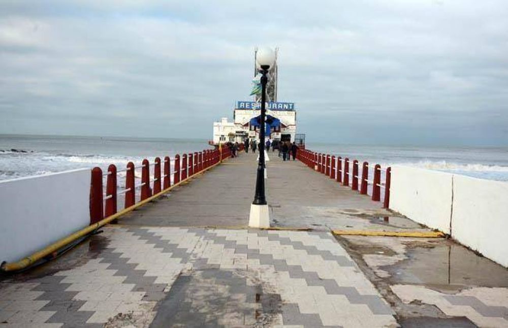 El Muelle de los Pescadores, opci�n para los vendedores ambulantes