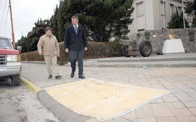 Buzzi recorri� las rampas que se construyen en las bocacalles