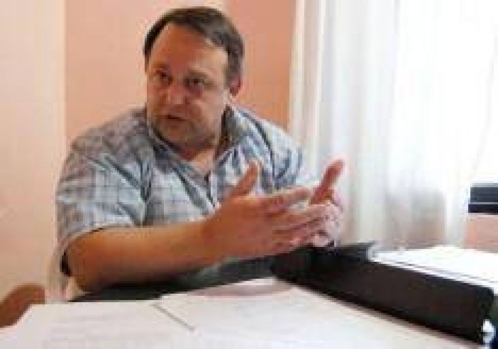 Suspenden al intendente de Las Coloradas por tercera vez Lo decidi� el Concejo Deliberante, por la "situaci�n de ingobernabilidad" que atraviesa la localidad.