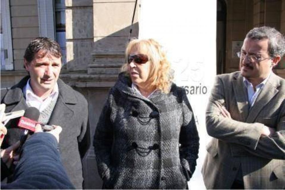 Cooperativa �6 de Julio�  Se presentaron los nuevos colectivos que recorrer�n la ciudad