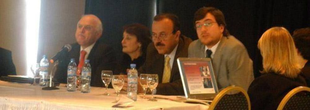 Mor�n: Ghi, expuso sobre pol�ticas de transparencia y participaci�n