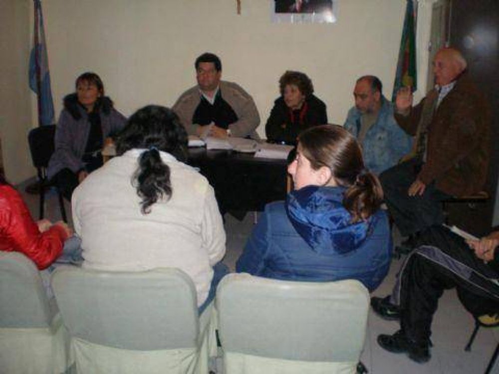 Vecinos de La Franja trasladaron sus inquietudes a concejales de la Comisi�n de Higiene