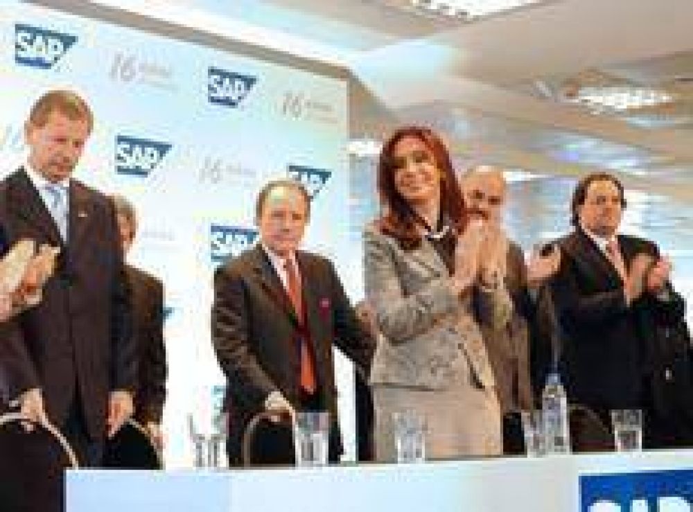Cristina tambi�n se anot� en la carrera para 2011