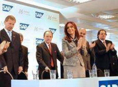 Cristina tambi�n se anot� en la carrera para 2011