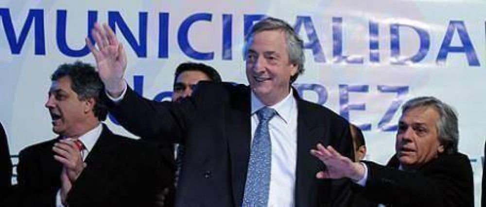 Kirchner desafi� a Reutemann: "Hacen falta dirigentes sin miedo"