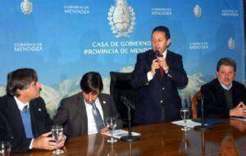 Promoci�n industrial: duro inicio de la negociaci�n cuyana