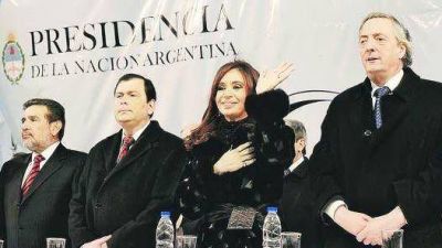 Los Kirchner reeditan el clima del Bicentenario en Santiago