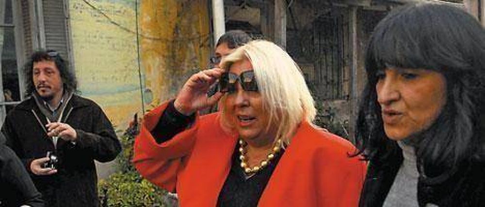 Ahora Carri� dice que el jefe de Gobierno �debe ser absuelto�