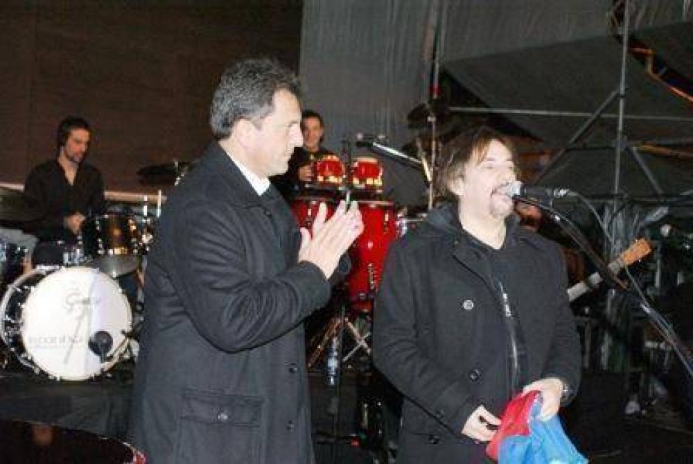 El Talar festej� su 75� aniversario con Alejandro Lerner y Emanuel Ortega