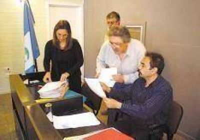 UVAC marca diferencias por cambios del Presupuesto