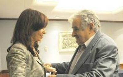 Quieren que en San Juan se firme el monitoreo al r�o Uruguay  