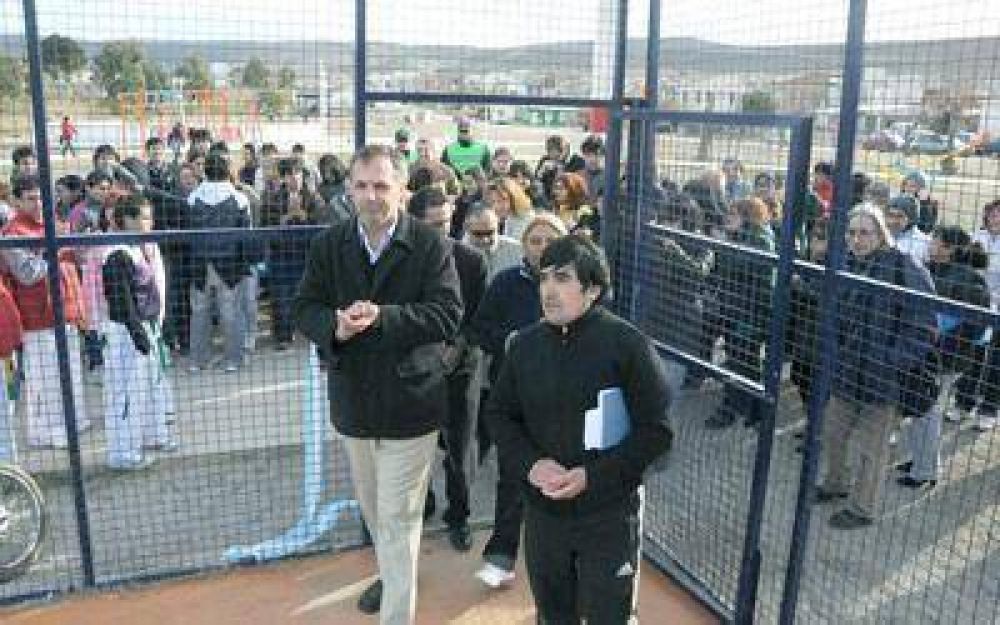 El Quirno Costa estren� su play�n gracias al Presupuesto Participativo