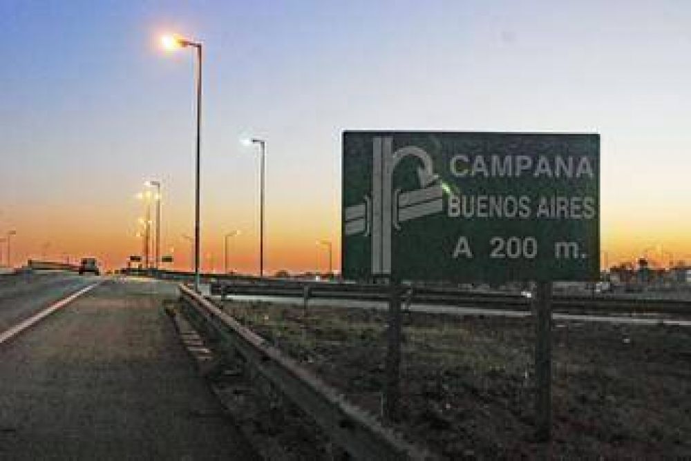 Cruce entre las Rutas N� 9 y 193 La CEZ ilumin� dos zonas en el ingreso a nuestra ciudad