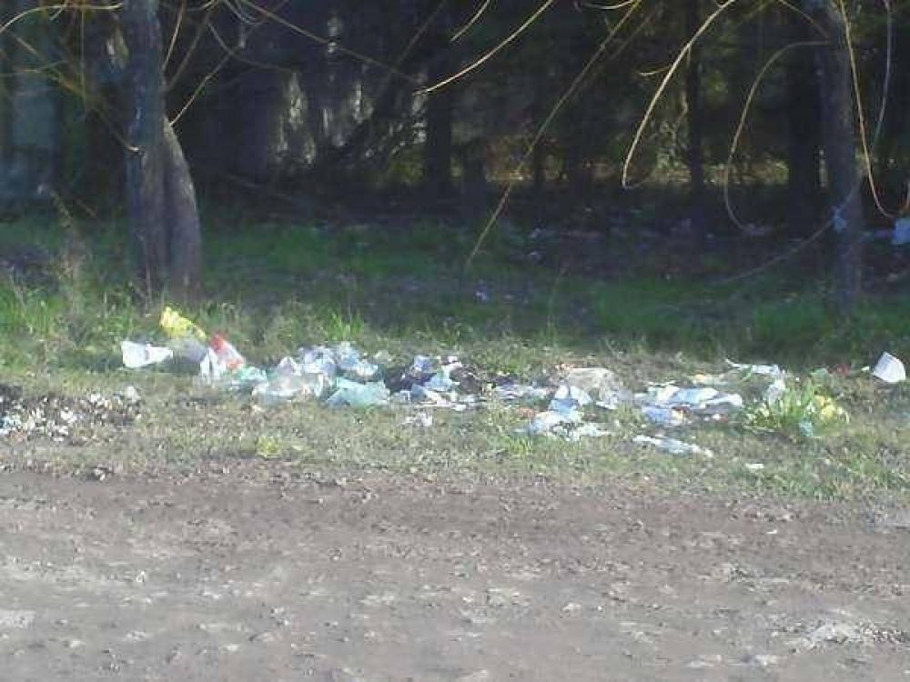 Malestar por basura en la calle