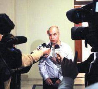 Cada vez m�s lejos del juicio a medida