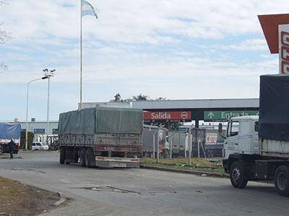 ECHEVERR�A | TRAS LA REZONIFICACI�N QUE APROB� EL CONCEJO Vecinos rechazan la instalaci�n de un matadero de pollos en Luis Guill�n