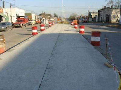 En respuesta al pedido vecinal Culminaron las obras de la d�rsena en Avenida Espa�a