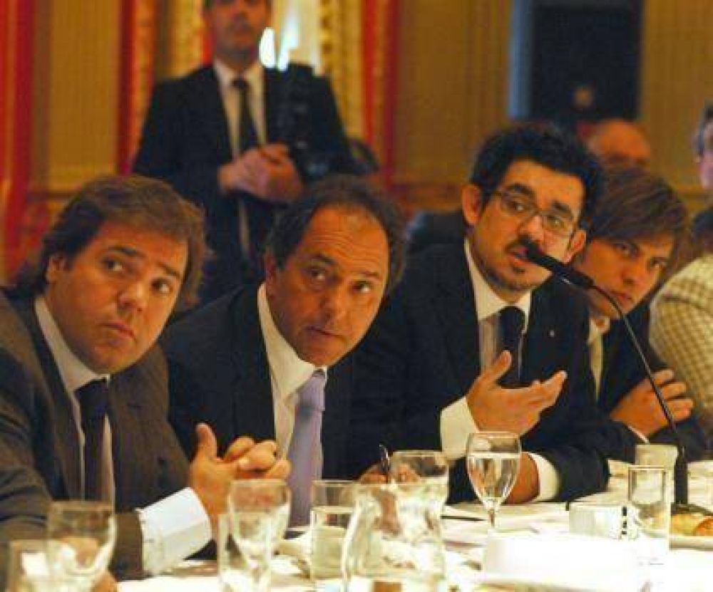 Lo anunci� Scioli La Provincia tambi�n aumenta la asignaci�n familiar