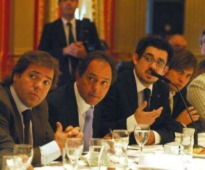Lo anunci� Scioli La Provincia tambi�n aumenta la asignaci�n familiar