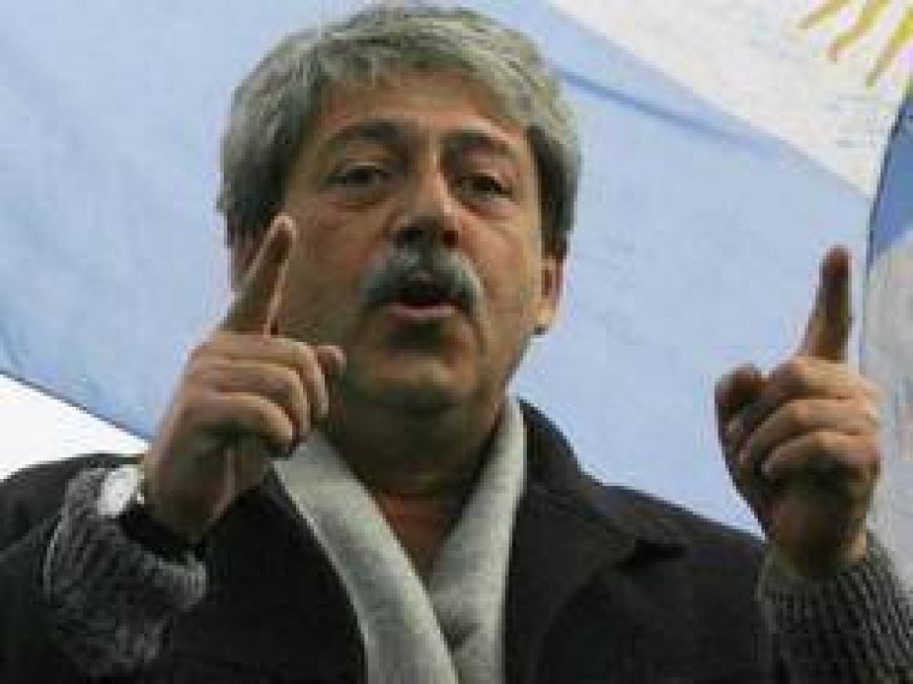 Jun�n: Buzzi visita la ciudad para convocar a la marcha al Congreso