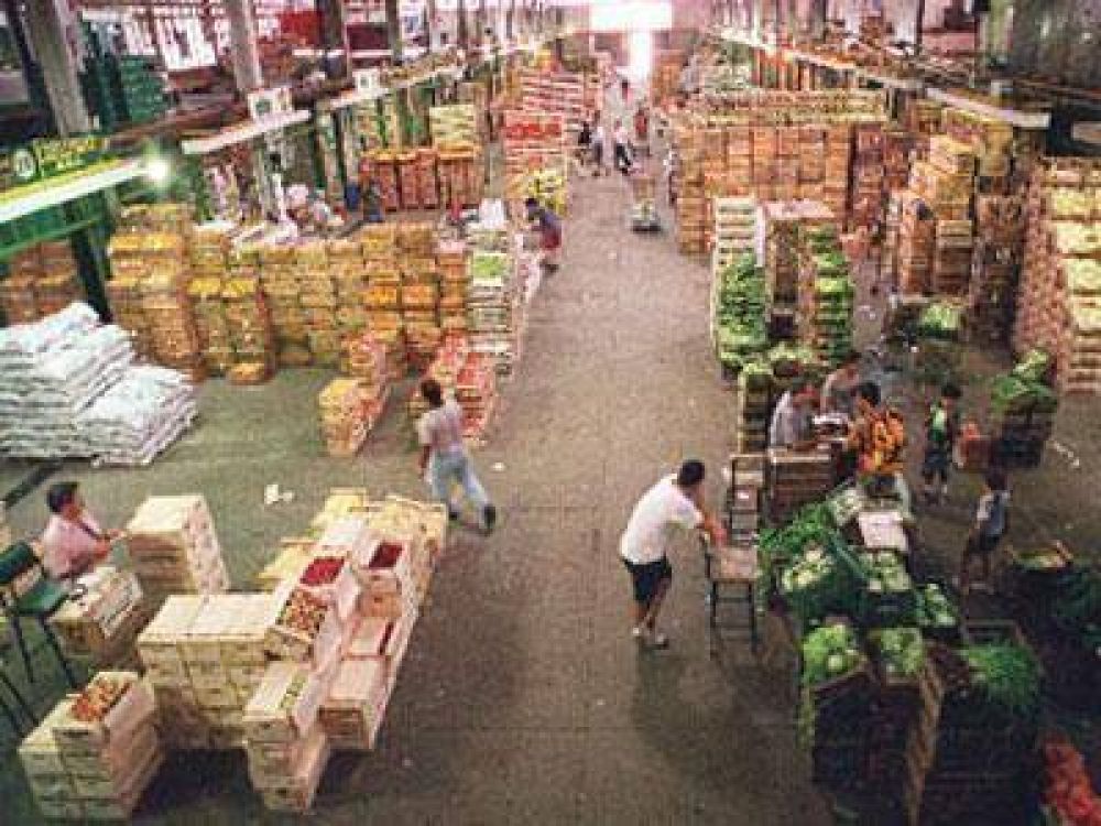LOMAS | PARA BUSCAR PRECIOS El Municipio facilita micros para que los vecinos vayan al Mercado Central