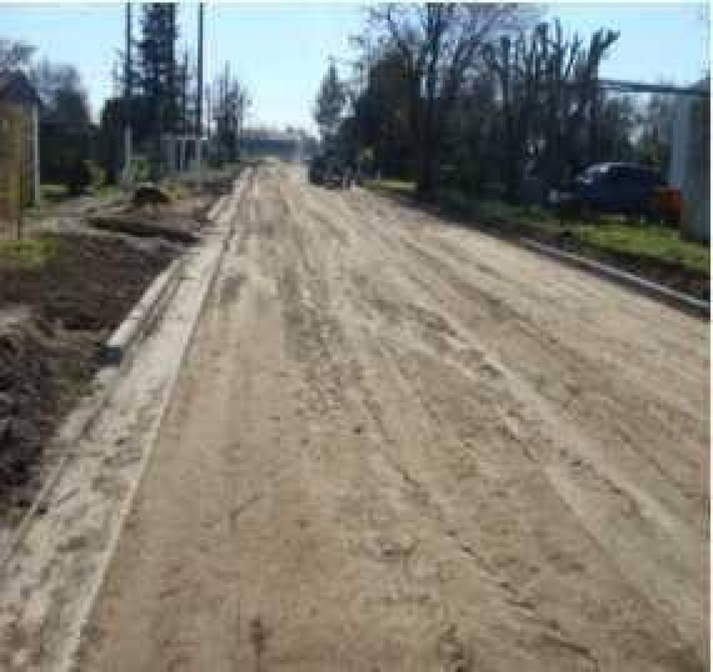 Obras Municipales  PRIMERA ETAPA DE CORD�N CUNETA EN GAHAN.