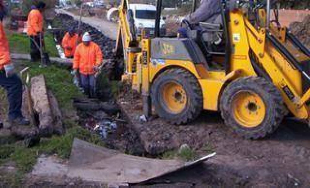 Diversos trabajos Limpieza y reparaciones en distintos puntos de la ciudad