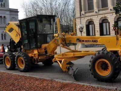 Presentan nueva maquinaria para el mejoramiento de caminos rurales
