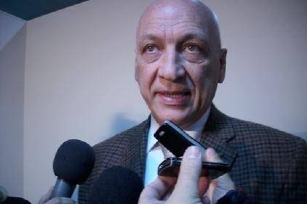 La Provincia prepara un aumento de sus asignaciones familiares