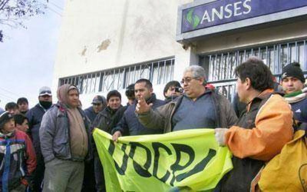 Protesta de UOCRA por el impuesto a las ganancias