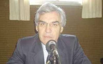 Gilberto Alegre: "La esencia de la pol�tica es poder ser �til a la comunidad"