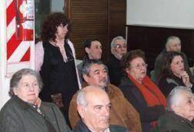 Importante disertaci�n sobre �Edificios hist�ricos y urbanismo en Campana�