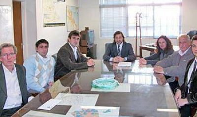 Gestionan obras importantes para localidades rurales del Partido