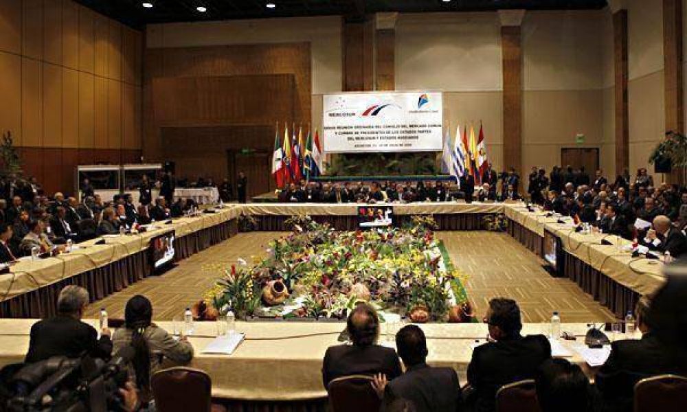  El Mercosur celebra su cumbre en San Juan, en medio de la crisis de Venezuela y Colombia  