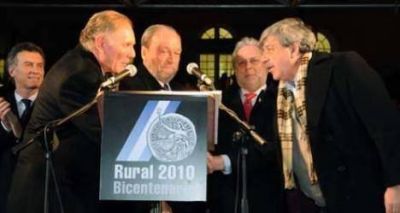 Biolcati busca juntar a toda la oposici�n y juega a todo o nada contra Kirchner