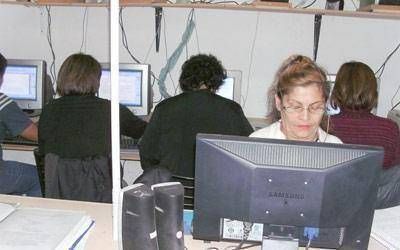 Brindan clases de computaci�n y apoyo escolar para todas las edades en forma gratuita