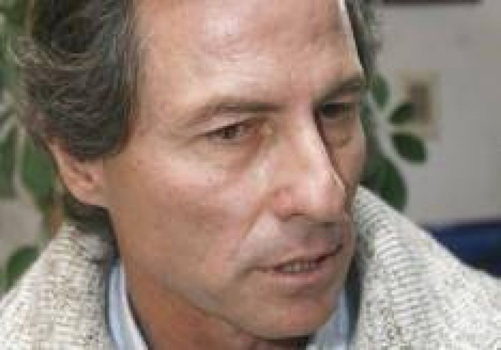 Gatti suscribe al Acuerdo C�vico