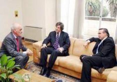 Desde el Gobierno destacan el apoyo de Pichetto