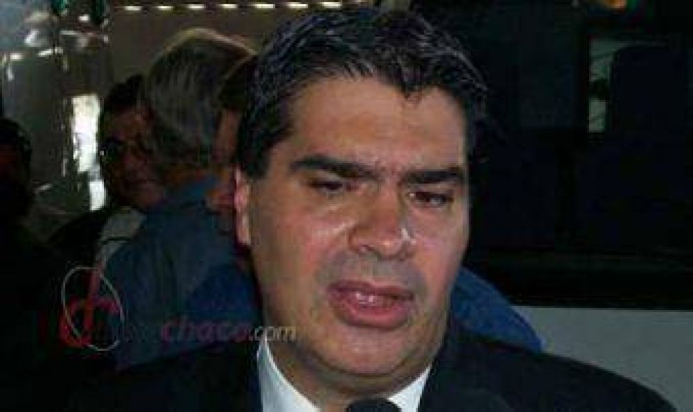 "Los docentes no acompa�an los paros", afirma Capitanich