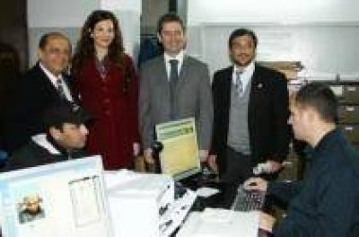 Acto en el Registro Civil En Berazategui el DNI se puede hacer m�s r�pido