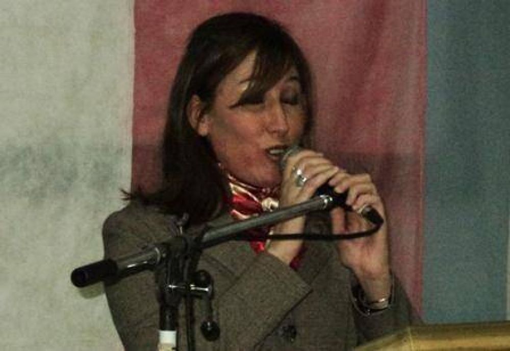 ASUMIO GUILLERMINA MACHADO COMO PRESIDENTE DE LA UCR