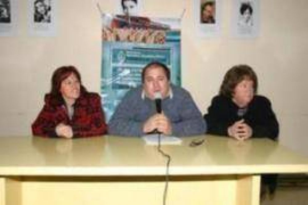 Florentino Ameghino Andrea Garc�a y el Intendente Iribarren presentaron el Plan Estrat�gico Agroalimentario