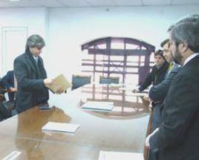 Salliquel� El Municipio procedi� a la apertura de sobres para la licitaci�n del Alteo de Graciarena