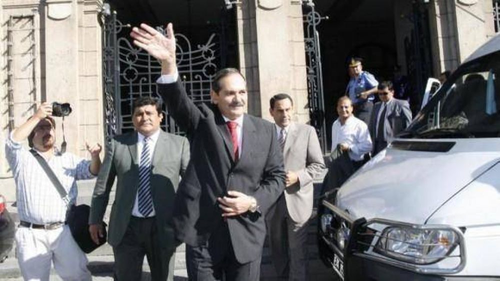 Alperovich ratific� elecciones provinciales el 28 de agosto