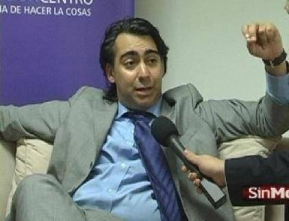"Cachi" Mart�nez se re�ne con Marco Ominami
