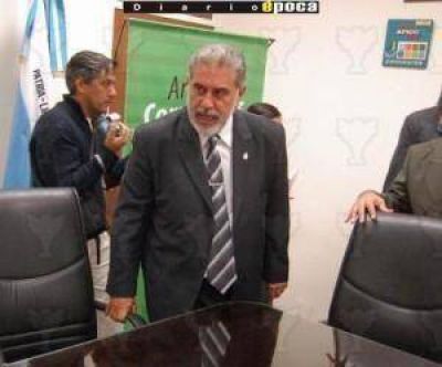 Docentes analizan pasos a seguir, el Gobierno no descarta di�logo